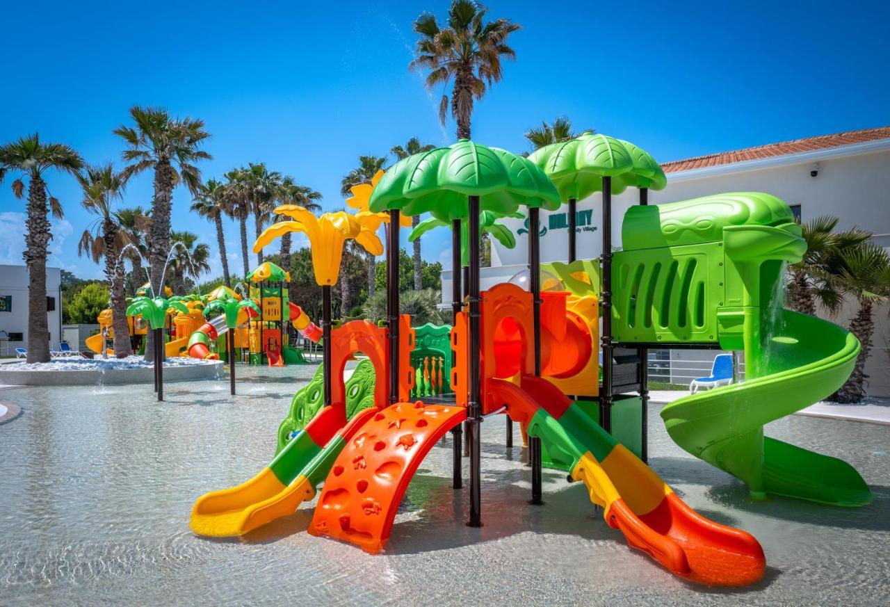 Holiday Family Village Porto SantʼElpidio المظهر الخارجي الصورة