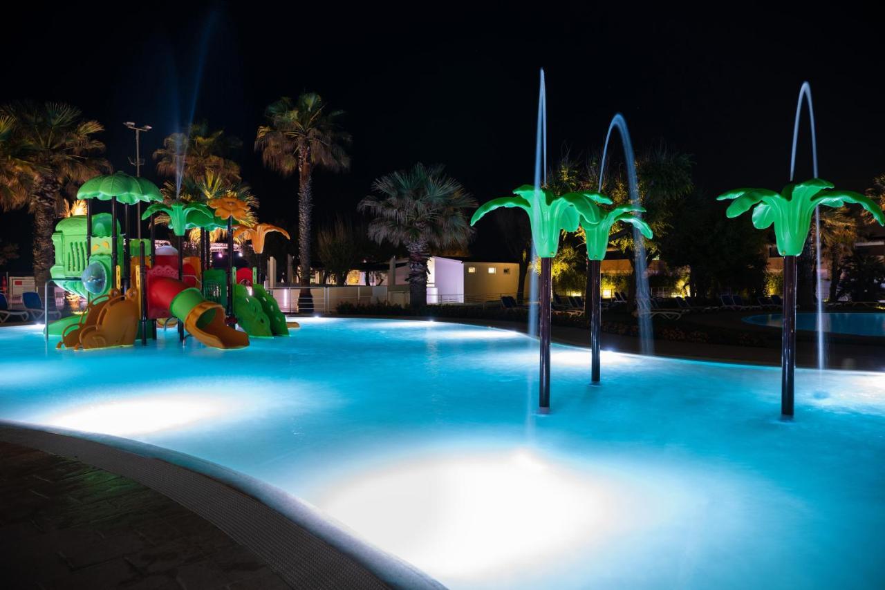 Holiday Family Village Porto SantʼElpidio المظهر الخارجي الصورة
