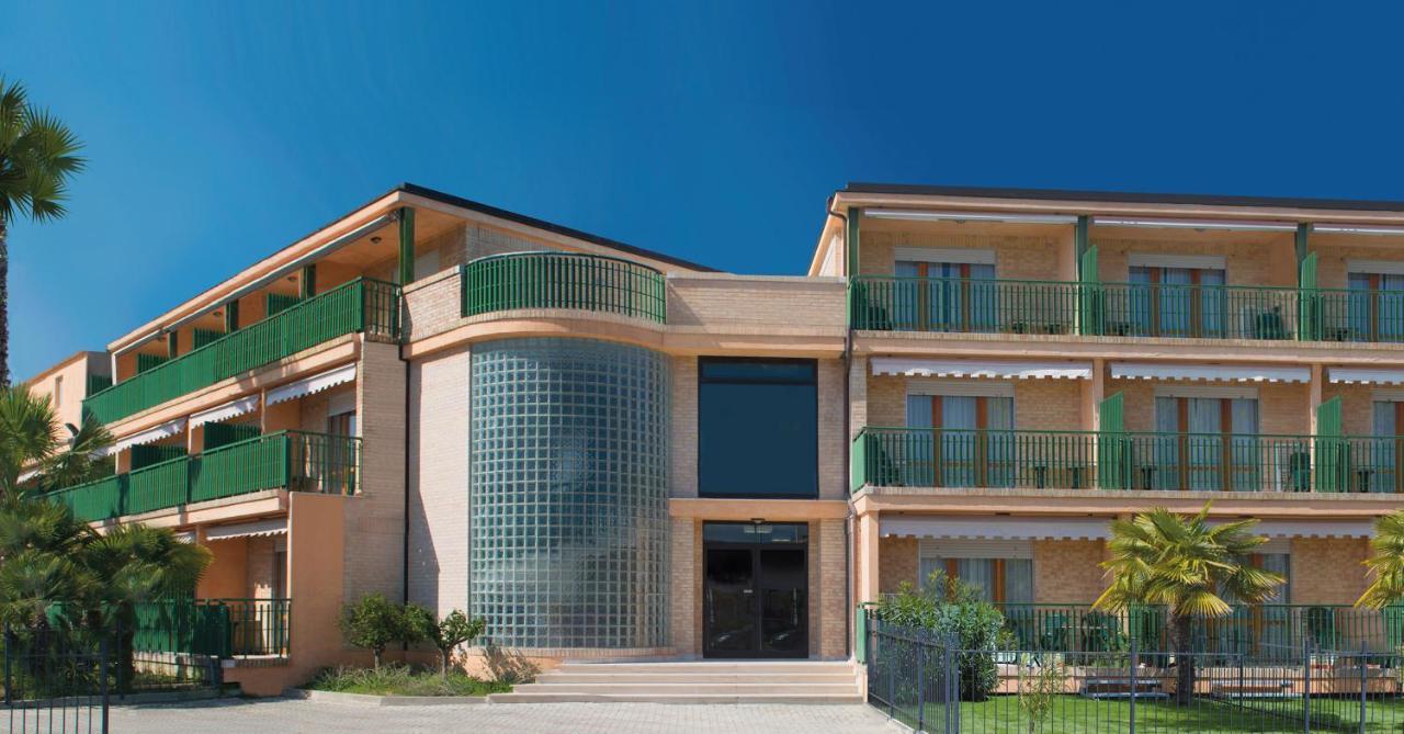 Holiday Family Village Porto SantʼElpidio الغرفة الصورة
