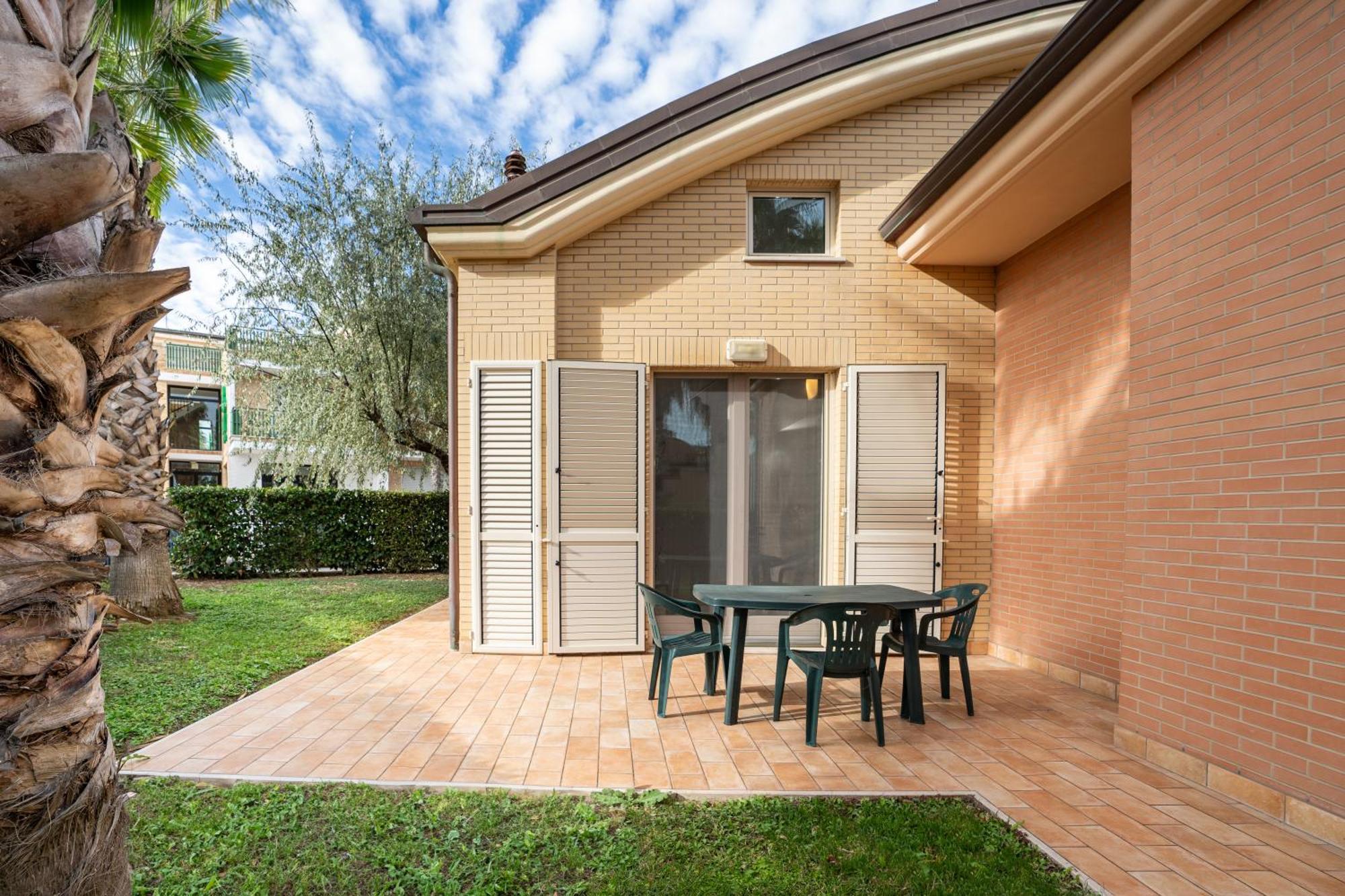 Holiday Family Village Porto SantʼElpidio الغرفة الصورة
